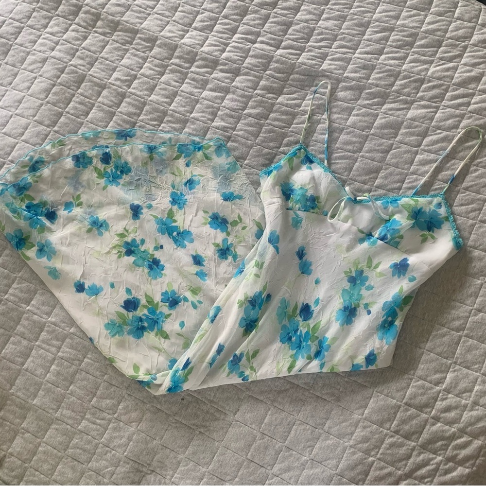 Vintage Byer Too! Floral white blue lettuce hem milkmaid long asymmetrical dress